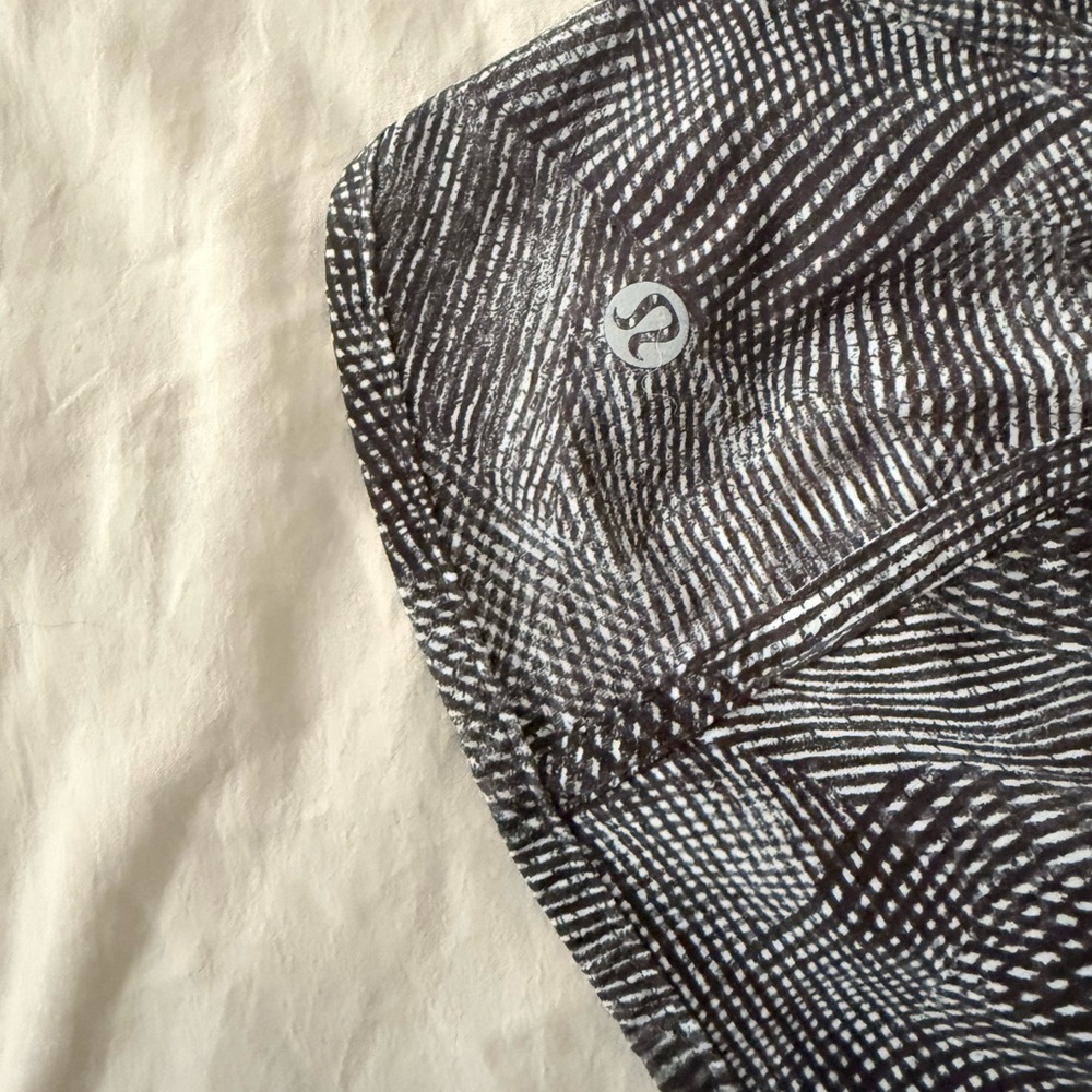 Lululemon Monochrome Geometric Leggings